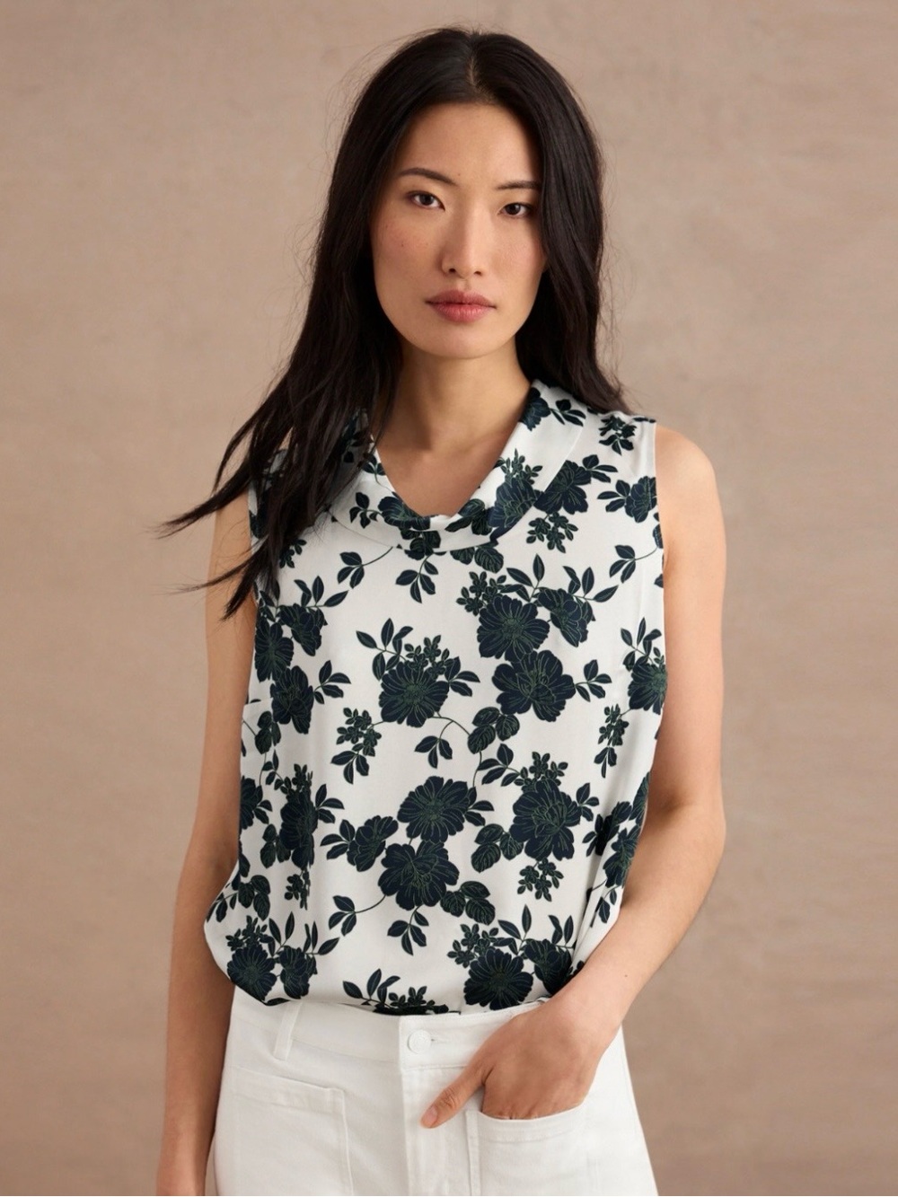 NWT CAbi Bijou Top in Fig - XL